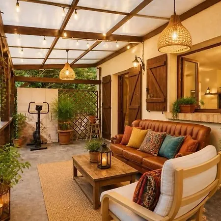 Chic House 15 Minutes Of Paris With Parking